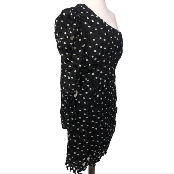Bardot One Shoulder Puff Sleeve Lace Dress In Black and Ivory 8 NWT - Picture 4 of 10
